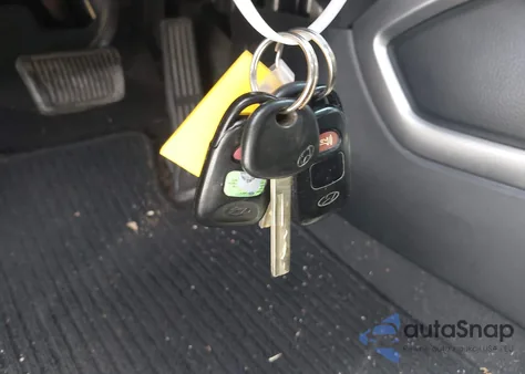 2016 Hyundai Veloster from USA, damaged, VIN KMHTC6AD5GU288315